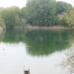 Vakantiehuis Vrijstaande Woning Met Grote Zonnige Tuin Met Jacuzzi *