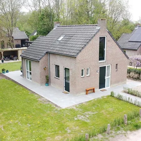 Vrijstaande Woning Met Grote Zonnige Tuin Va Augustus 2025 Met Jacuzzi