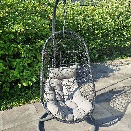 Vrijstaande Woning Met Grote Zonnige Tuin Met Jacuzzi Дом отдыха Ewijk