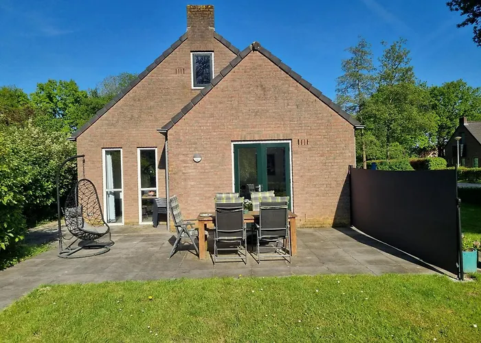 Vrijstaande Woning Met Jacuzzi In Grote Tuin *