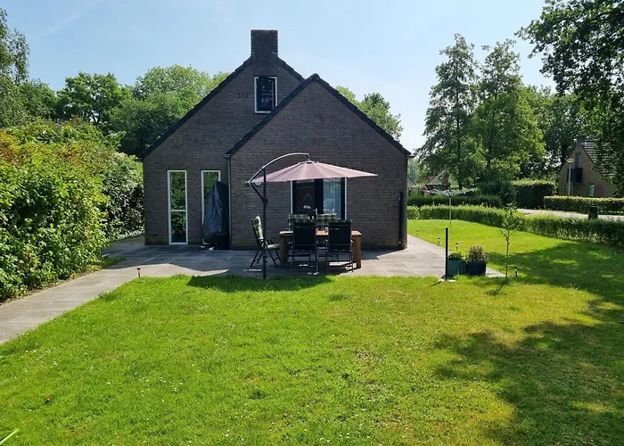 Feriehus Vrijstaande Woning Met Jacuzzi In Grote Tuin *