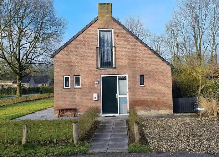 Vrijstaande Woning Met Grote Zonnige Tuin Met Jacuzzi Semesterbostad *